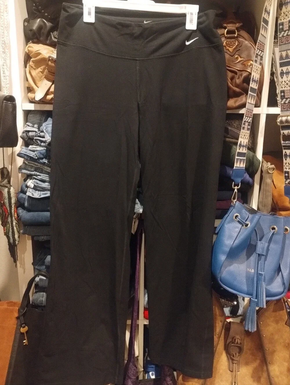 Nike  Black Boot cut  Athletic Pants Size Large